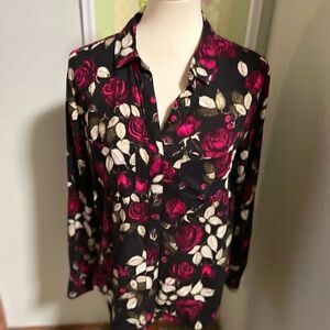 EUC Rock & Republic Adjustable Long Sleeved Button Down Top Size Medium #96